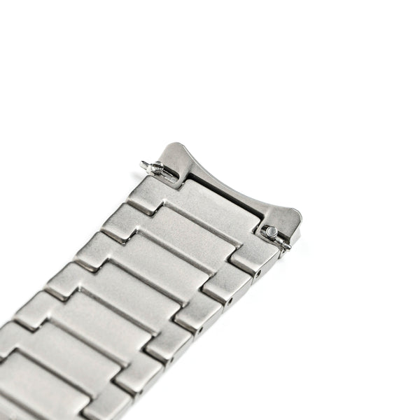 Silver Classical Acrobatic Band オ−ナメント Venture Titanium Bracelet with butterfly clasp – BOLDR Supply Co.