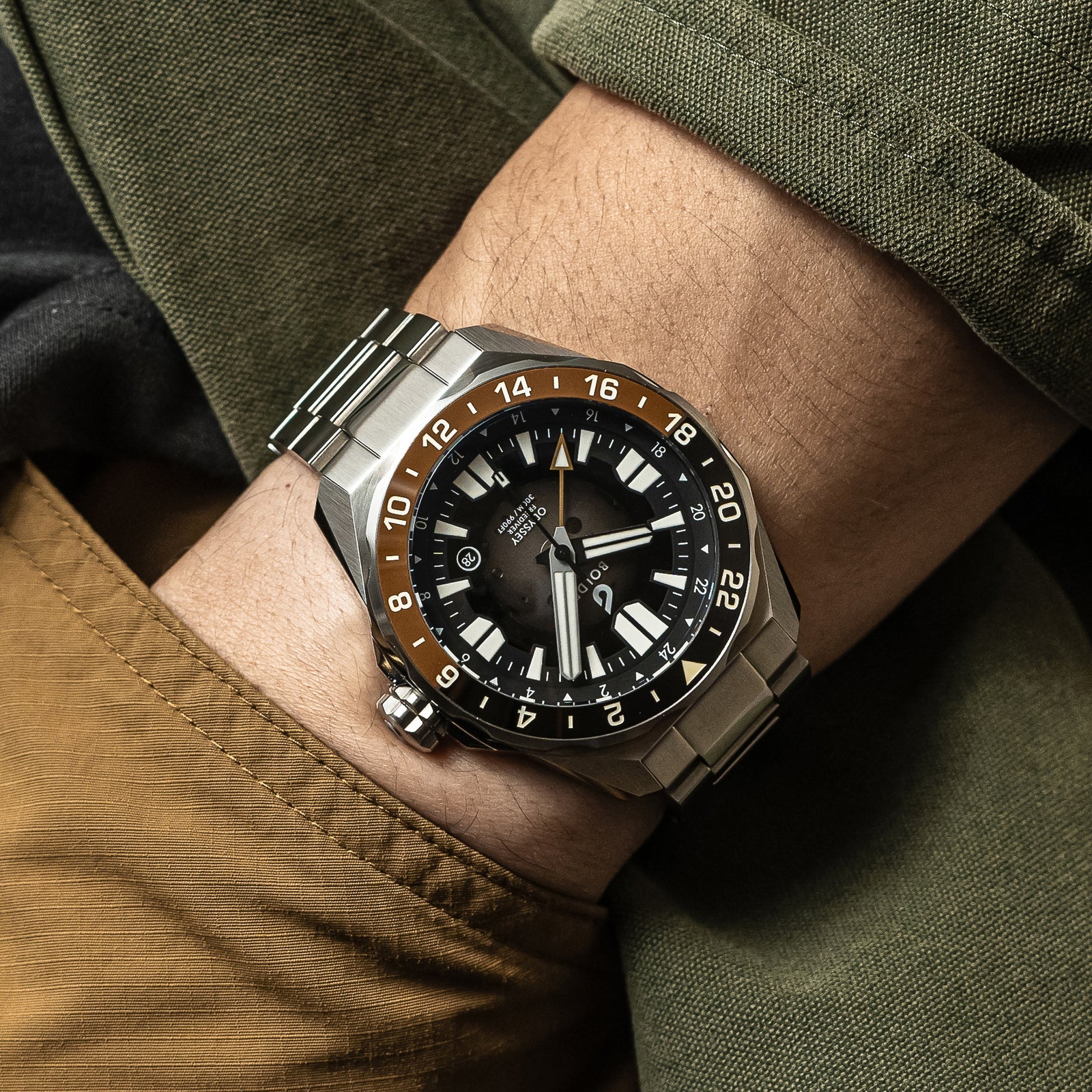 42-Odyssey-Freediver-GMT-